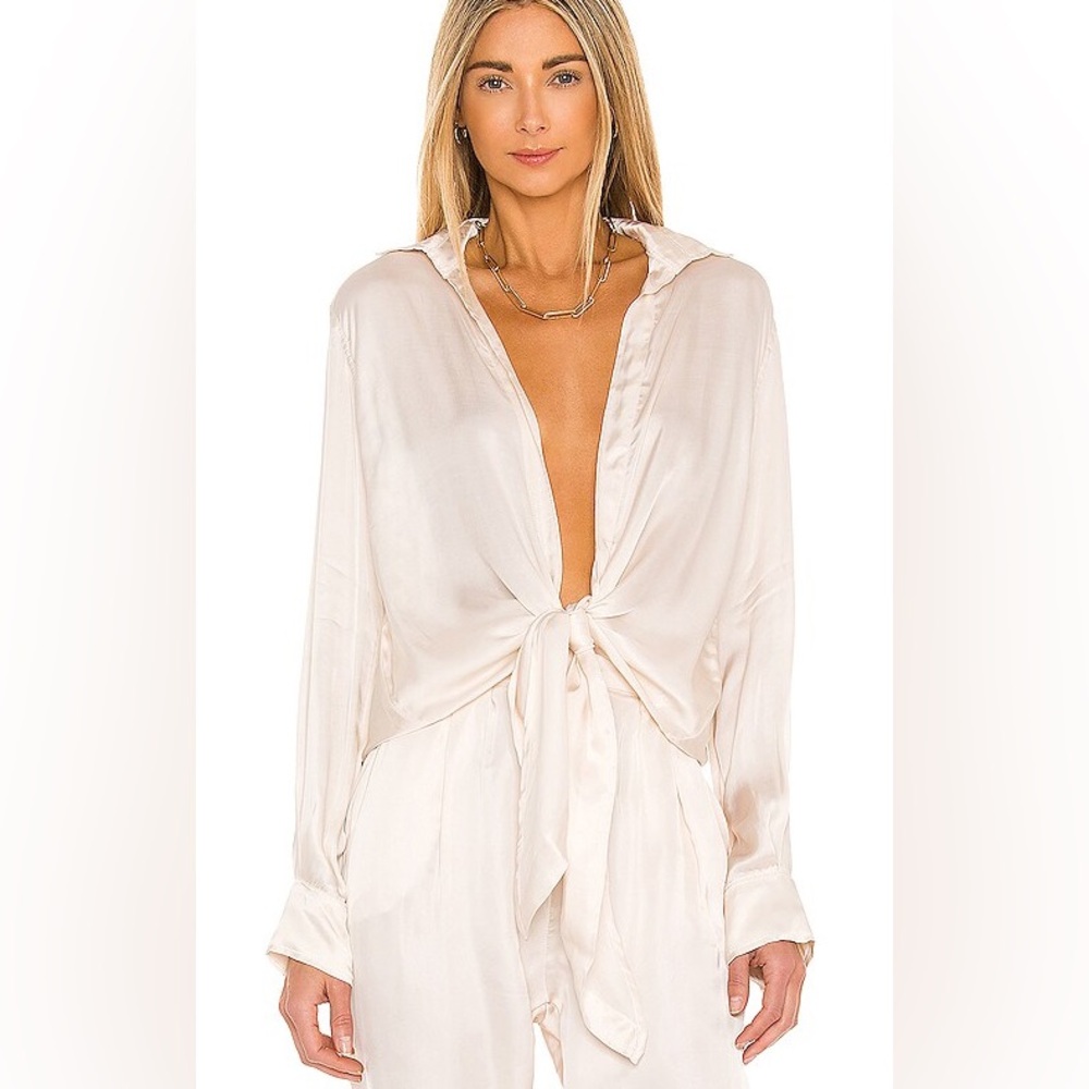 NWOT Revolve Indah Long Sleeve shirt in Opal